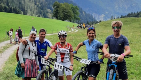 Erfolgreiche Starter beim Niederhoferalmrennen