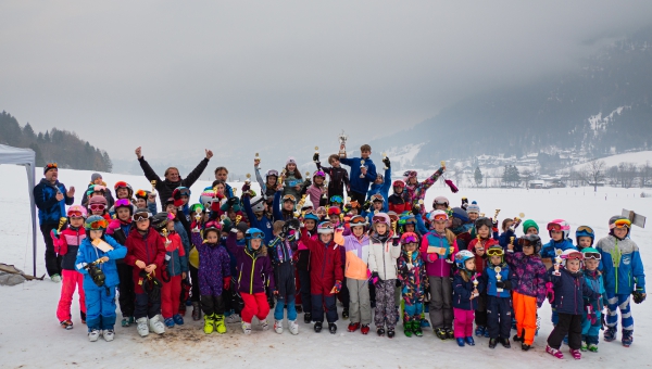 Schlierseer Kinder feiern ein „Ski-Fest“
